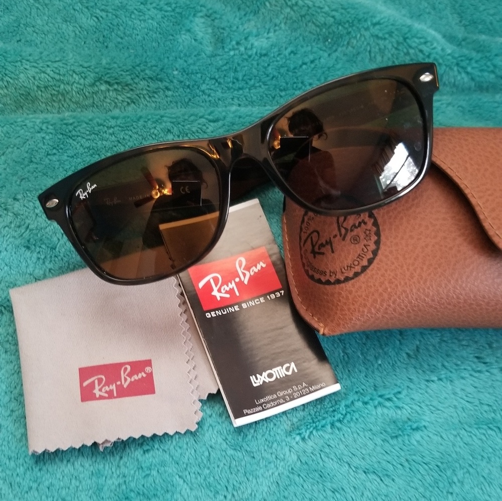 Unisex rayban sunglasses